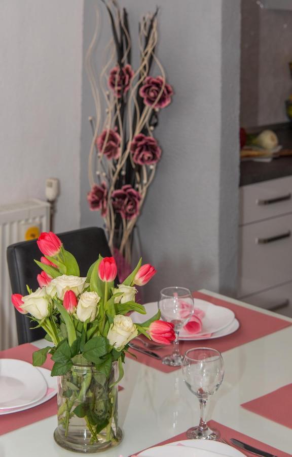 Apartman Koko With Private Jacuzzi Makarska Exterior foto